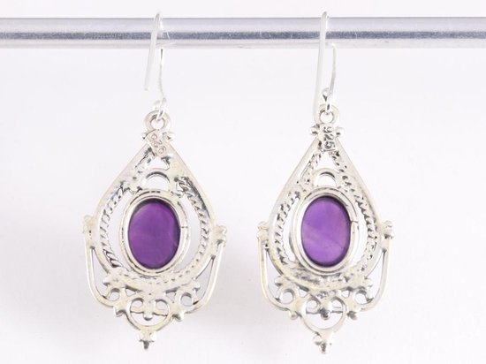 Opengewerkte zilveren oorbellen met amethist afbeelding 3