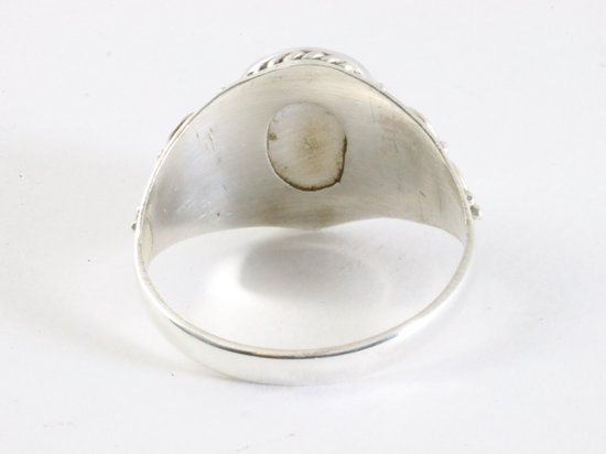 Bewerkte zilveren ring met parel afbeelding 3