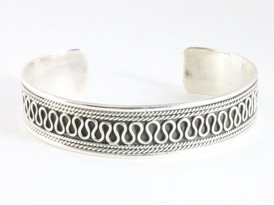 Zware zilveren klemarmband met meander patroon afbeelding 3