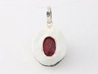 Bewerkte zilveren hanger met robijn afbeelding 3