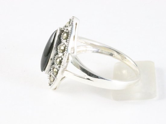 Zilveren ring met onyx en marcasiet afbeelding 2