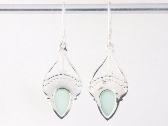 Opengewerkte zilveren oorbellen met aqua chalcedoon afbeelding 3