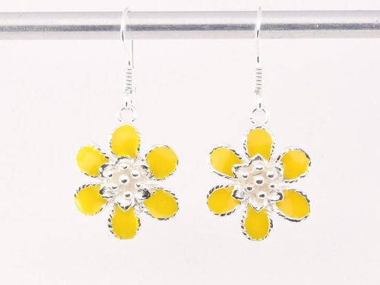 Bloemvormige zilveren oorbellen met gele emaille afbeelding 4