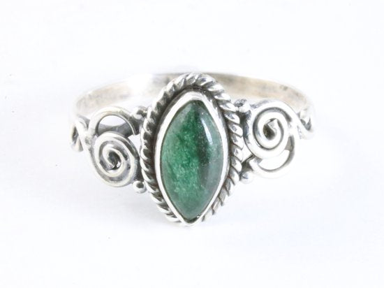 Fijne bewerkte zilveren ring met jade afbeelding 4