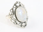 Opengewerkte zilveren ring met regenboog maansteen afbeelding 1