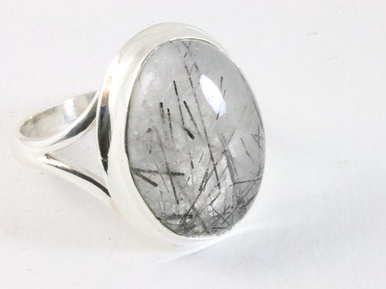 Hoogglans zilveren ring met zwarte rutielkwarts afbeelding 1