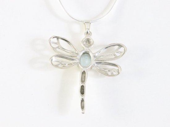 Opengewerkte zilveren libelle hanger met blauwe topaas aan ketting afbeelding 3