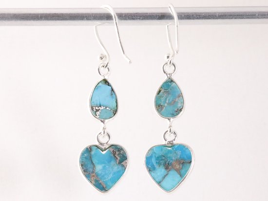 Zilveren hartjes oorbellen met blauwe koperturkoois afbeelding 3