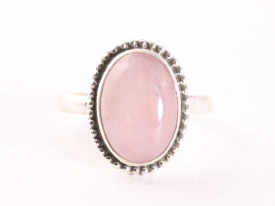 Bewerkte ovale zilveren ring met rozenkwarts afbeelding 4