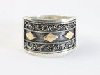 Traditionele bewerkte zilveren ring met 18k gouden decoraties afbeelding 4