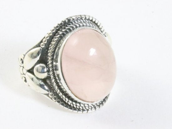Zware bewerkte zilveren ring met rozenkwarts afbeelding 1