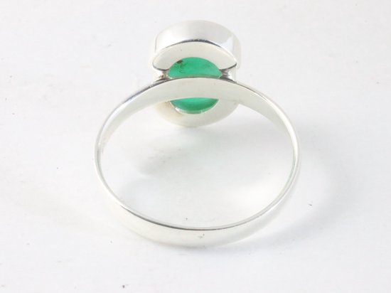 Hoogglans zilveren ring met groene agaat afbeelding 3