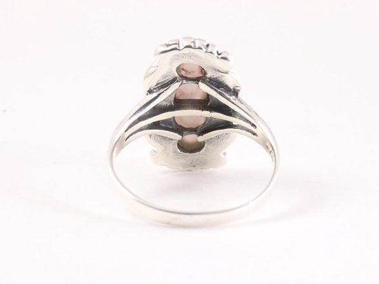Bewerkte zilveren ring met welo opaal afbeelding 3