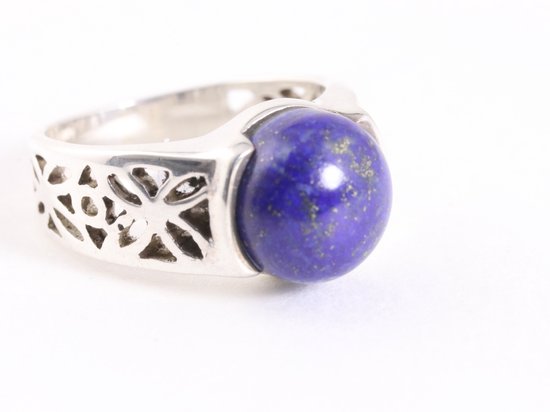 Opengewerkte zilveren ring met lapis lazuli afbeelding 1