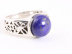 Opengewerkte zilveren ring met lapis lazuli afbeelding 1