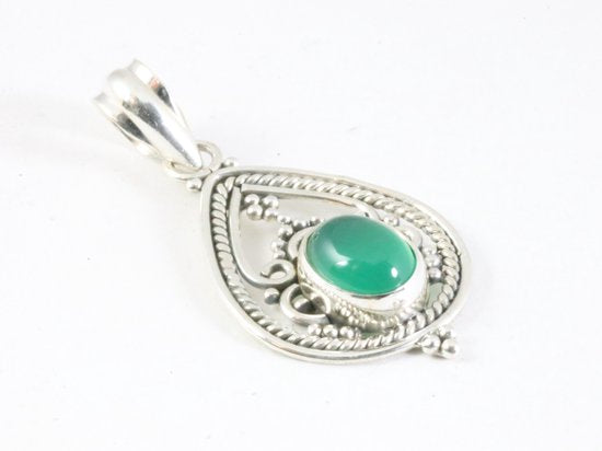 Opengewerkte zilveren hanger met groene onyx afbeelding 2