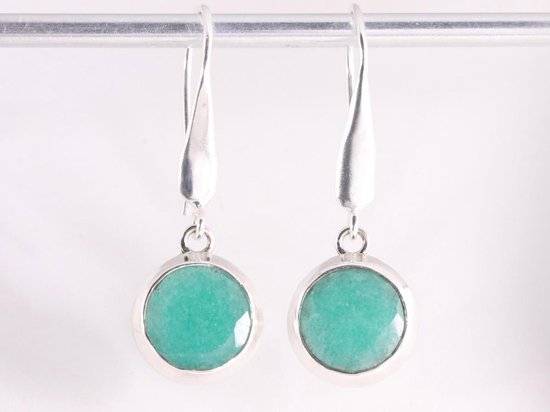 Lange hoogglans zilveren oorbellen met smaragd afbeelding 4