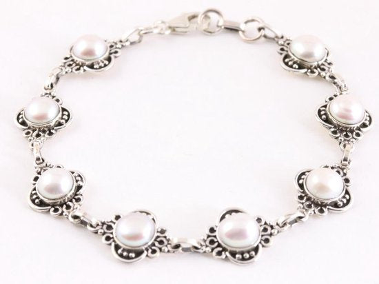 Bewerkte zilveren armband met zoetwater parels afbeelding 1