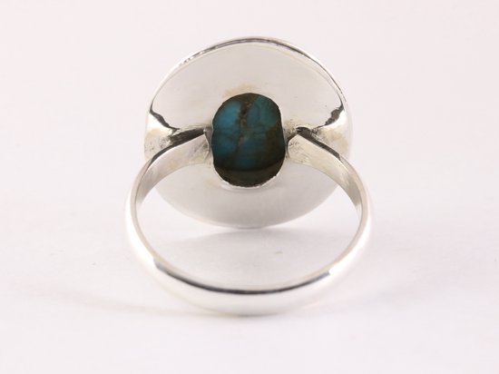 Bewerkte ovale zilveren ring met blauwe koperturkoois afbeelding 3