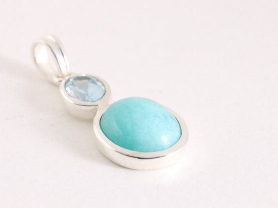 Fijne hoogglans zilveren hanger met amazoniet en blauwe topaas afbeelding 2