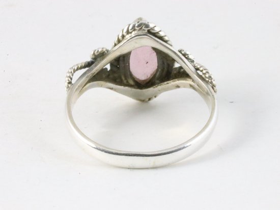 Fijne bewerkte zilveren ring met rozenkwarts afbeelding 3