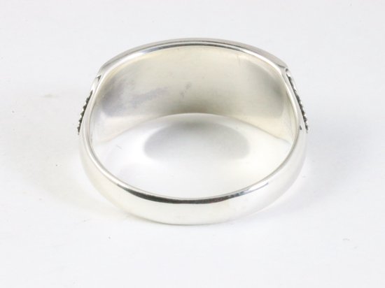 Traditionele bewerkte zilveren ring met 18k gouden decoratie afbeelding 3