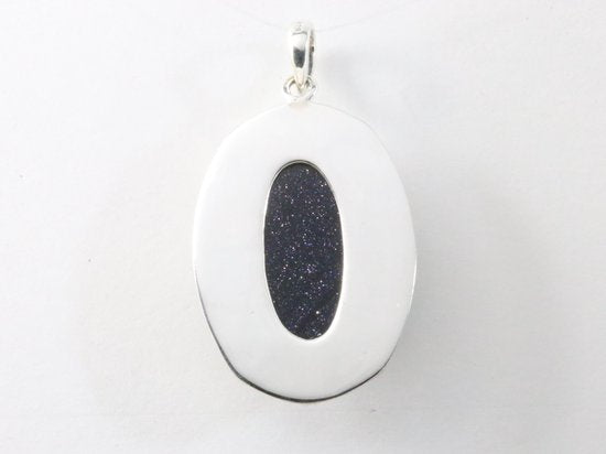 Grote bewerkte zilveren hanger met blauwe zonnesteen afbeelding 3