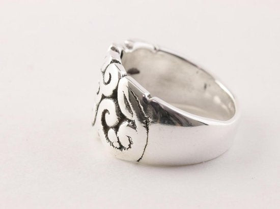Hoogglans zilveren ring met fantasiepatroon afbeelding 2