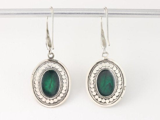 Bewerkte ovale zilveren oorbellen met abalone schelp afbeelding 3