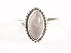Fijne bewerkte zilveren ring met rozenkwarts afbeelding 4