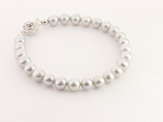 Armband met natuurlijke grijze zoetwater parels en zilveren sluiting afbeelding 2