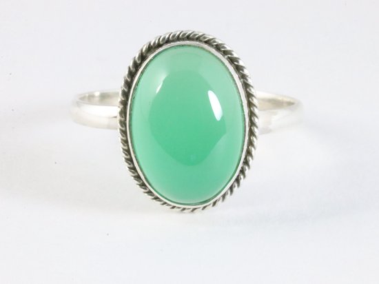 Bewerkte ovale zilveren ring met groene onyx afbeelding 4