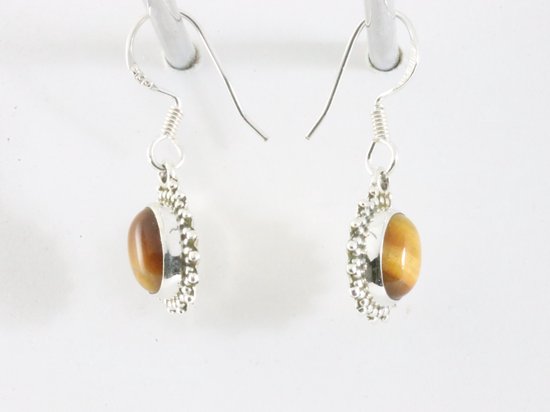 Fijne bewerkte zilveren oorbellen met tijgeroog afbeelding 2