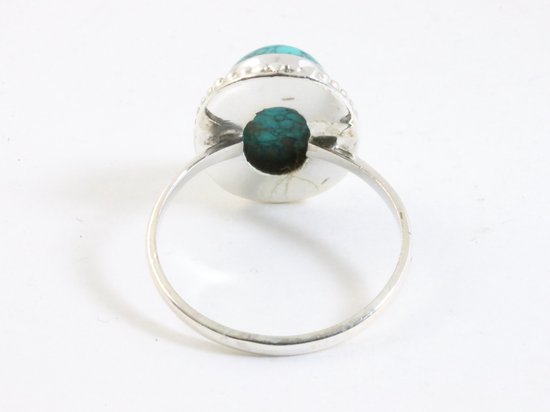 Bewerkte ovale zilveren ring met turkoois afbeelding 3