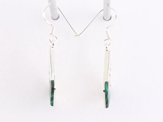 Opengewerkte zilveren oorbellen met malachiet afbeelding 2