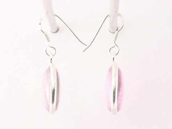 Ovale zilveren oorbellen met opaal afbeelding 2