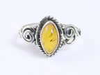 Fijne bewerkte zilveren ring met amber afbeelding 4