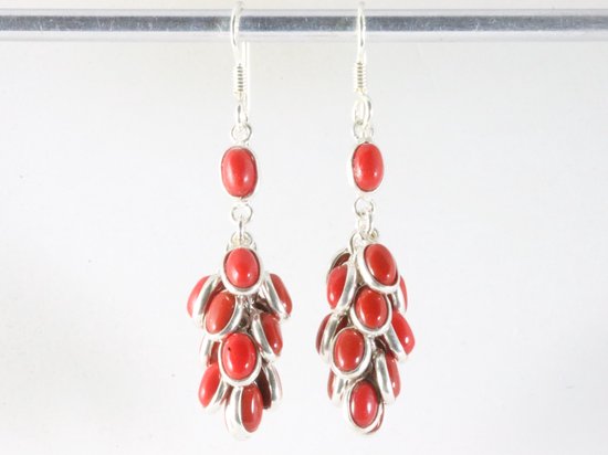 Lange trosvormige zilveren oorbellen met rode koraal steen afbeelding 3