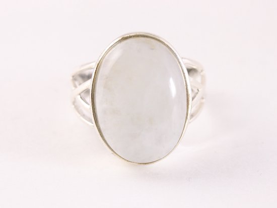 Opengewerkte zilveren ring met regenboog maansteen afbeelding 4