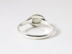 Fijne bewerkte zilveren ring met regenboog maansteen afbeelding 3