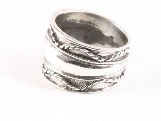 Brede hoogglans zilveren ring met kabelpatronen afbeelding 2