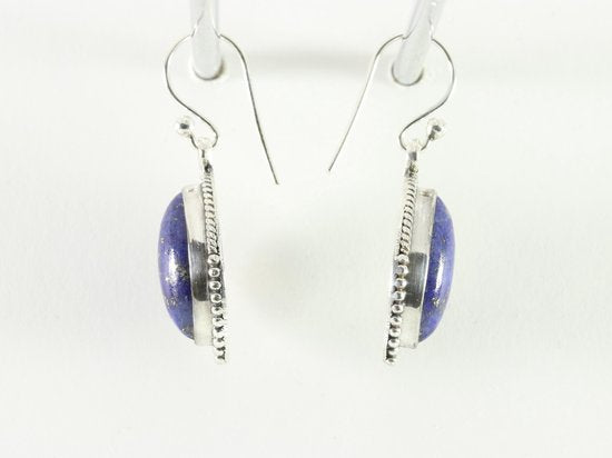 Bewerkte zilveren oorbellen met lapis lazuli afbeelding 2