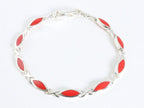 Hoogglans zilveren armband met rode koraal steen afbeelding 1