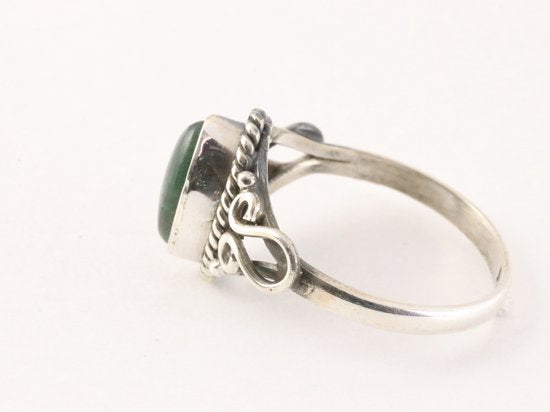 Fijne bewerkte zilveren ring met jade afbeelding 2