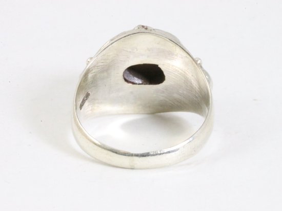 Bewerkte zilveren ring met zwarte toermalijn afbeelding 3
