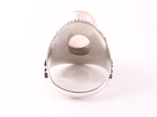 Bewerkte zilveren ring met rozenkwarts afbeelding 3