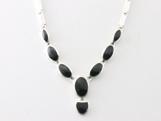 Hoogglans zilveren collier met onyx afbeelding 3