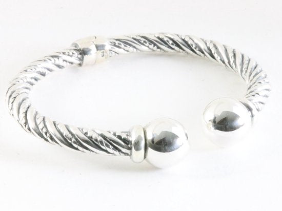 Ronde bewerkte zilveren klemarmband afbeelding 2