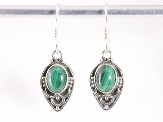 Fijne bewerkte zilveren oorbellen met malachiet afbeelding 4
