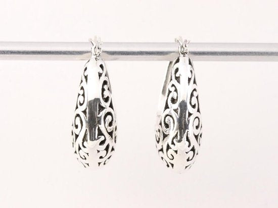 Bewerkte zilveren oorringen afbeelding 2